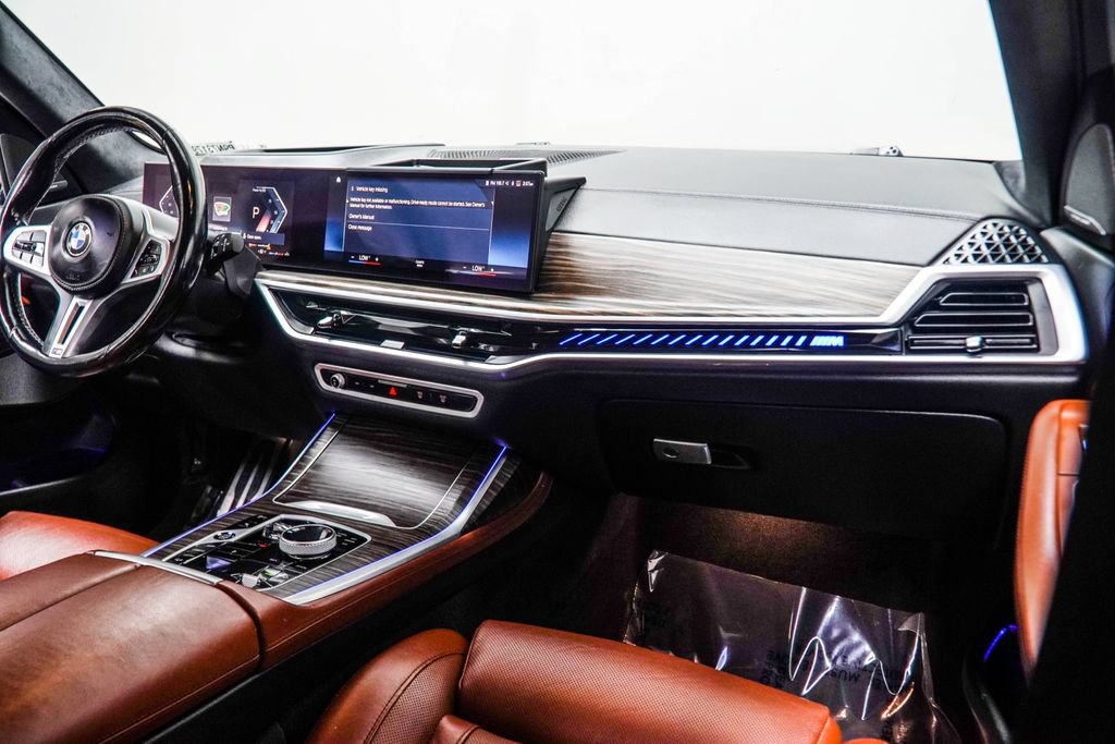 Used 2023 BMW X7 M60i w/ Executive Package AWD/4WD image 21