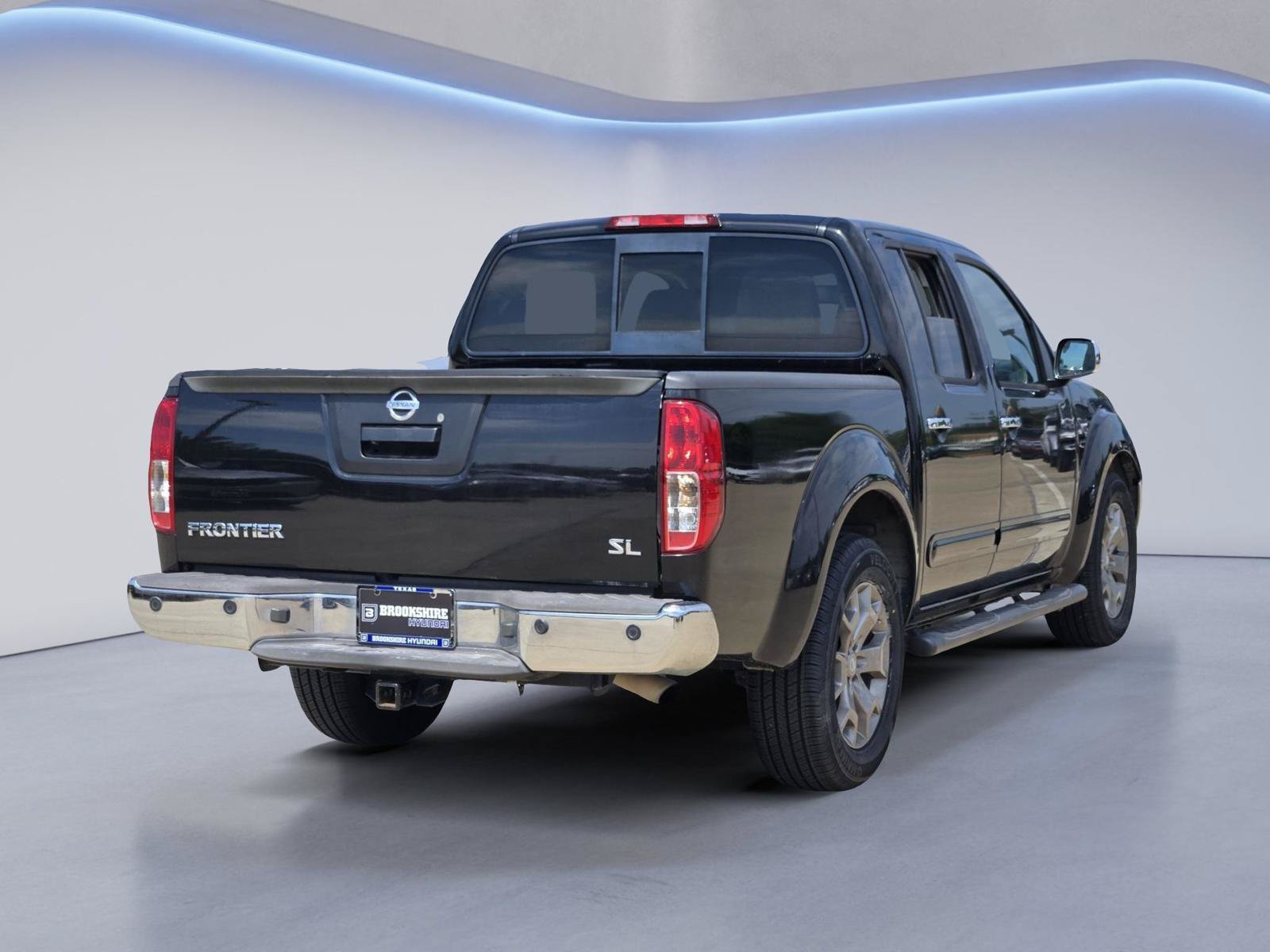 Used 2019 Nissan Frontier SL RWD image 6