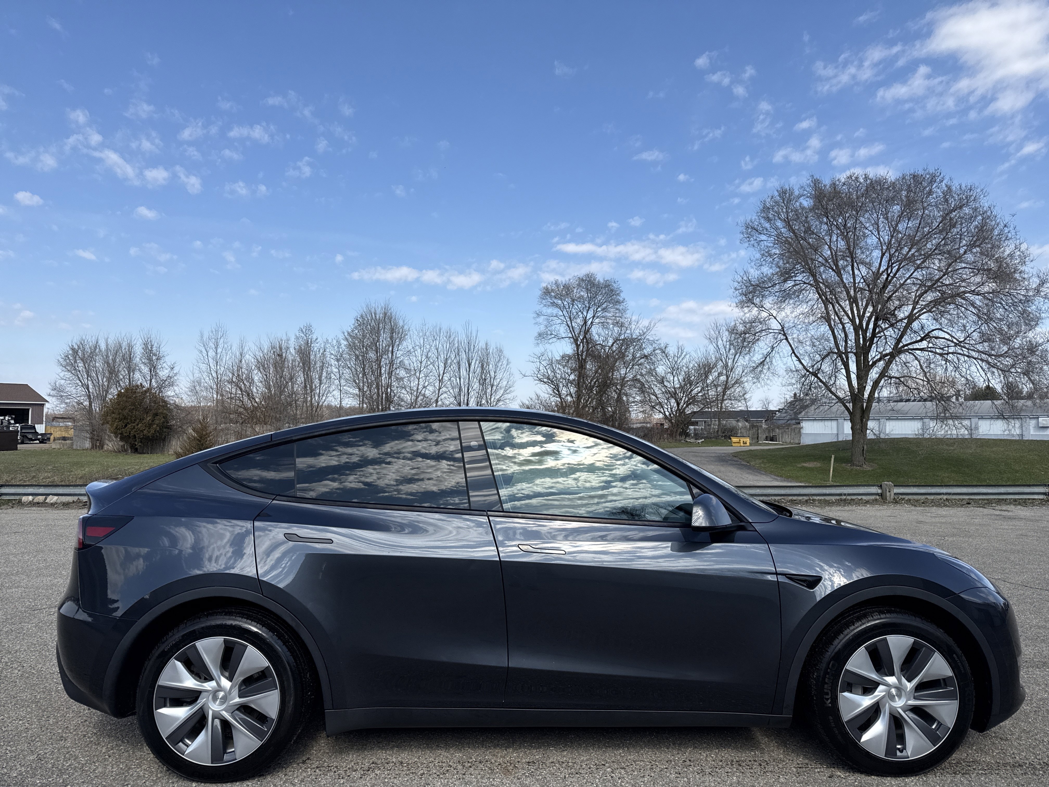 Used 2024 Tesla Model Y Long Range image 6