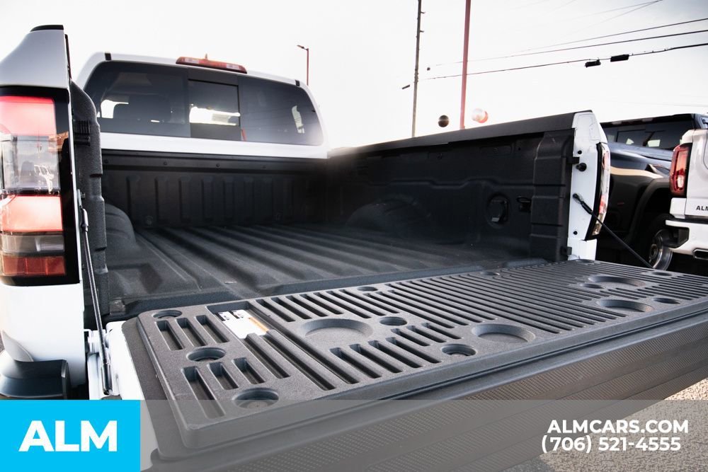 Used 2025 Nissan Frontier S w/ S Utility Package image 6