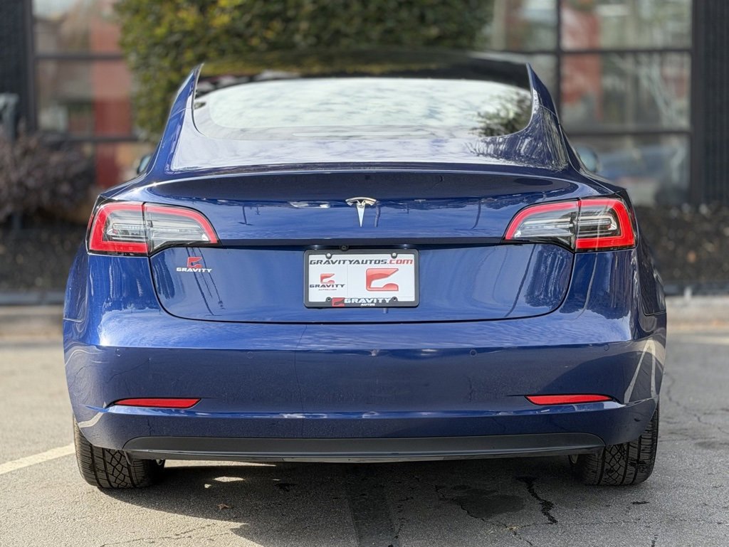 Used 2022 Tesla Model 3 Standard Range image 14