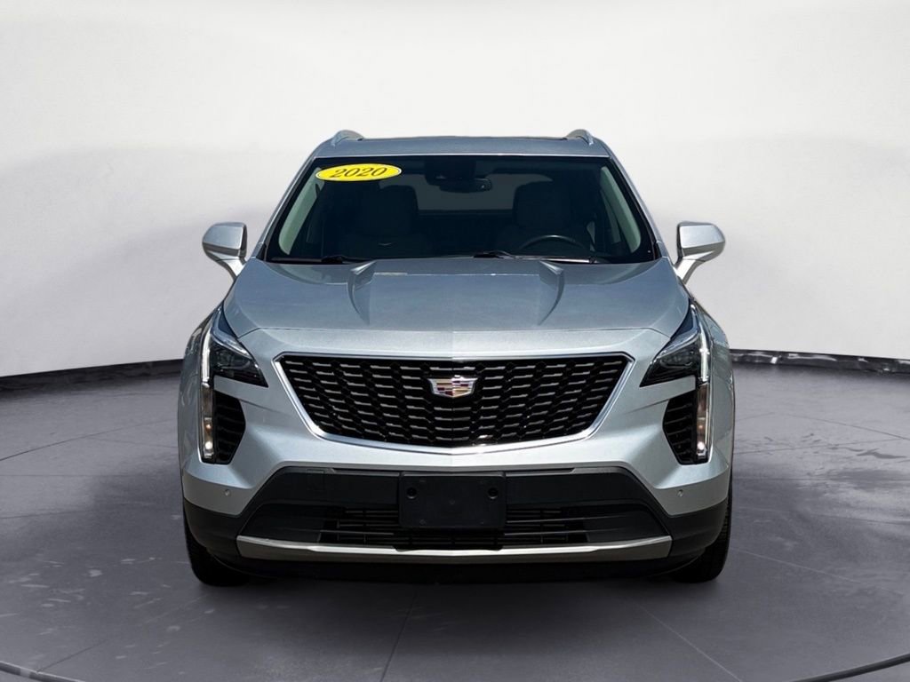 Used 2020 Cadillac XT4 Premium Luxury w/ Cold Weather Package FWD image 8