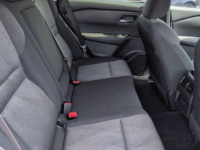 Used 2025 Nissan Rogue SV FWD image 11