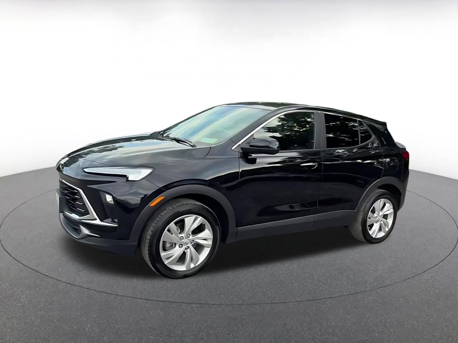Used 2025 Buick Encore GX Preferred AWD/4WD image 8