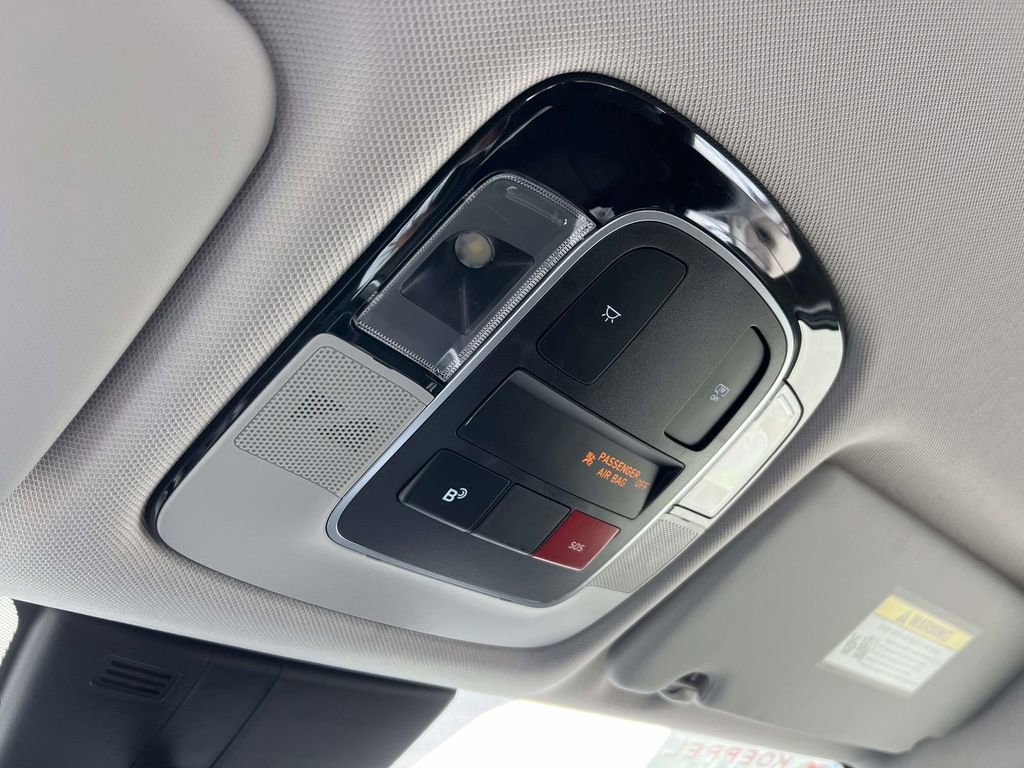 Certified 2025 Hyundai Tucson SE AWD/4WD image 32