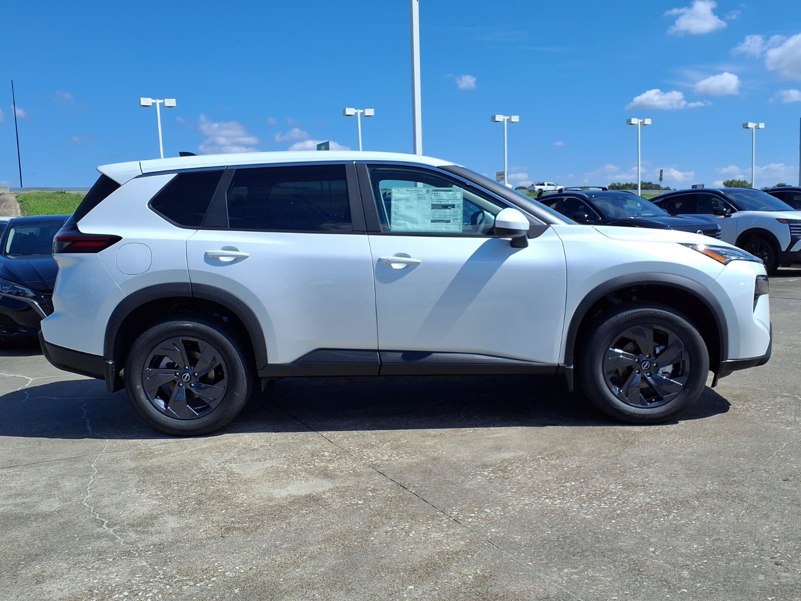 New 2026 Nissan Rogue SV AWD/4WD image 8