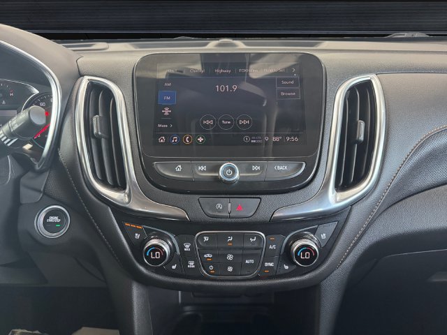 Used 2023 Chevrolet Equinox Premier AWD/4WD image 11