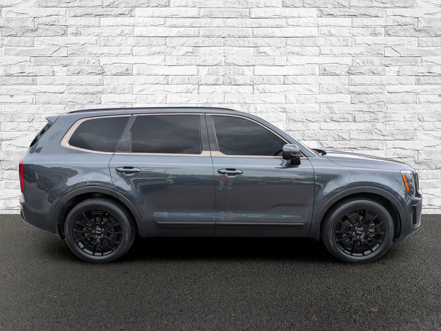 Used 2022 Kia Telluride EX w/ EX Premium Package AWD/4WD image 5