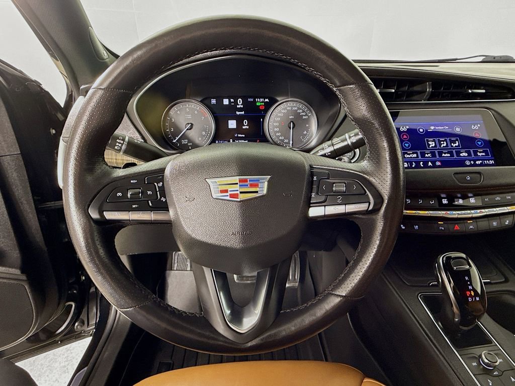Used 2023 Cadillac XT4 Sport w/ Sun And Sound Package image 13