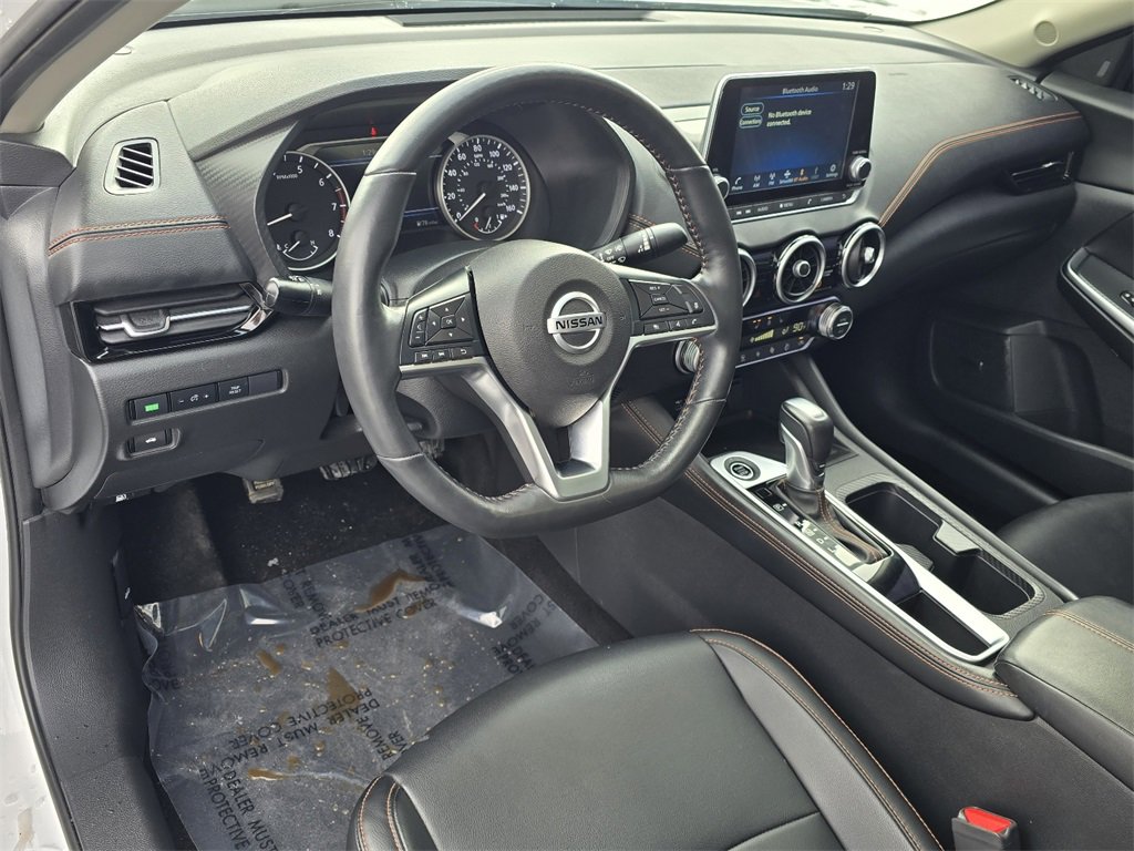 Used 2023 Nissan Sentra SR w/ SR Premium Package image 16
