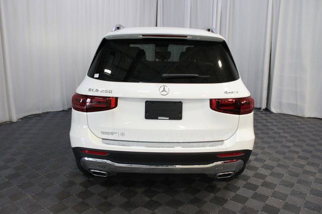 New 2025 Mercedes-Benz GLB 250 4MATIC image 5