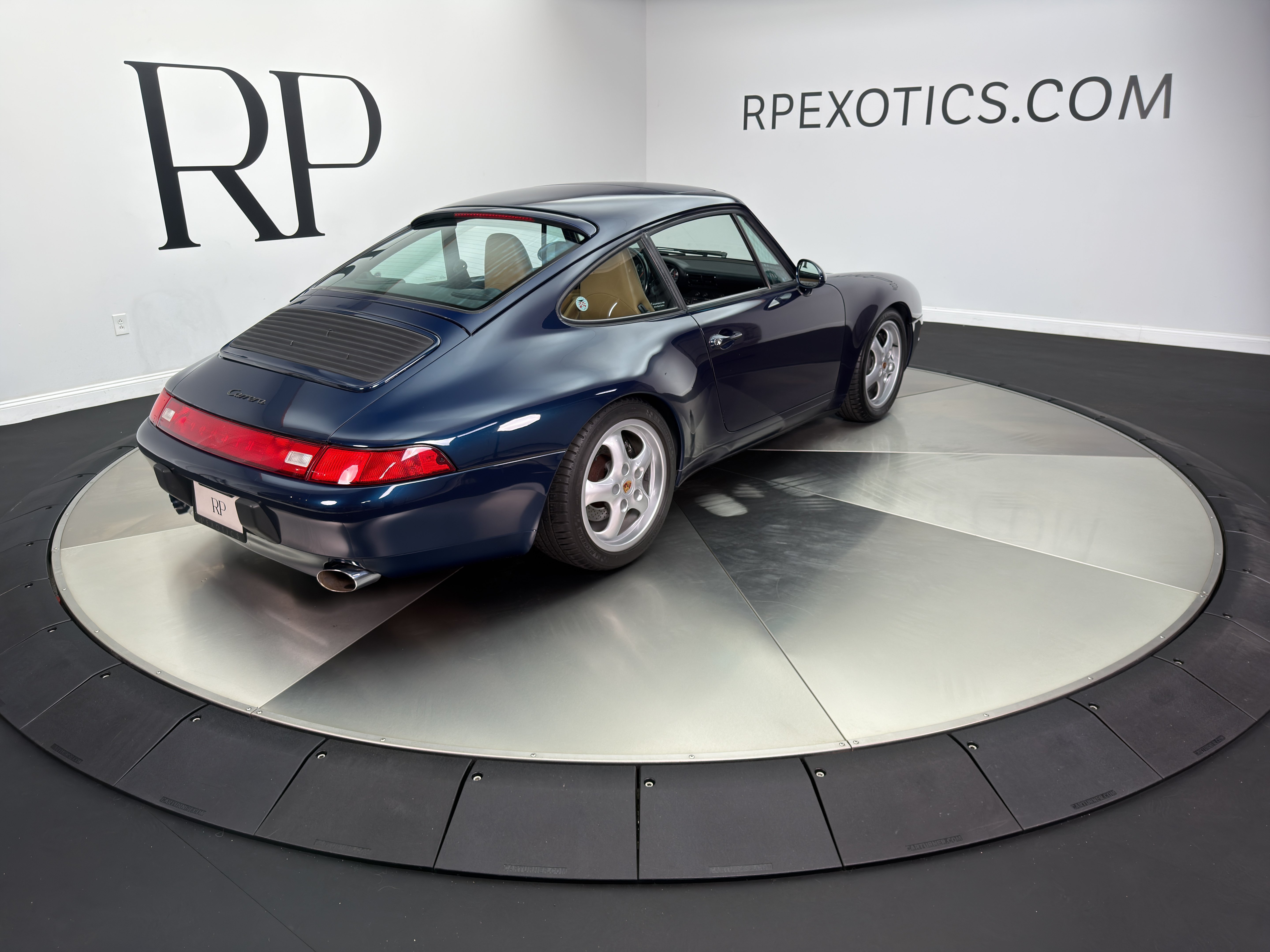 Used 1997 Porsche 911 Carrera RWD image 9