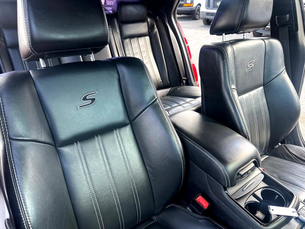 Used 2016 Chrysler 300 S image 26