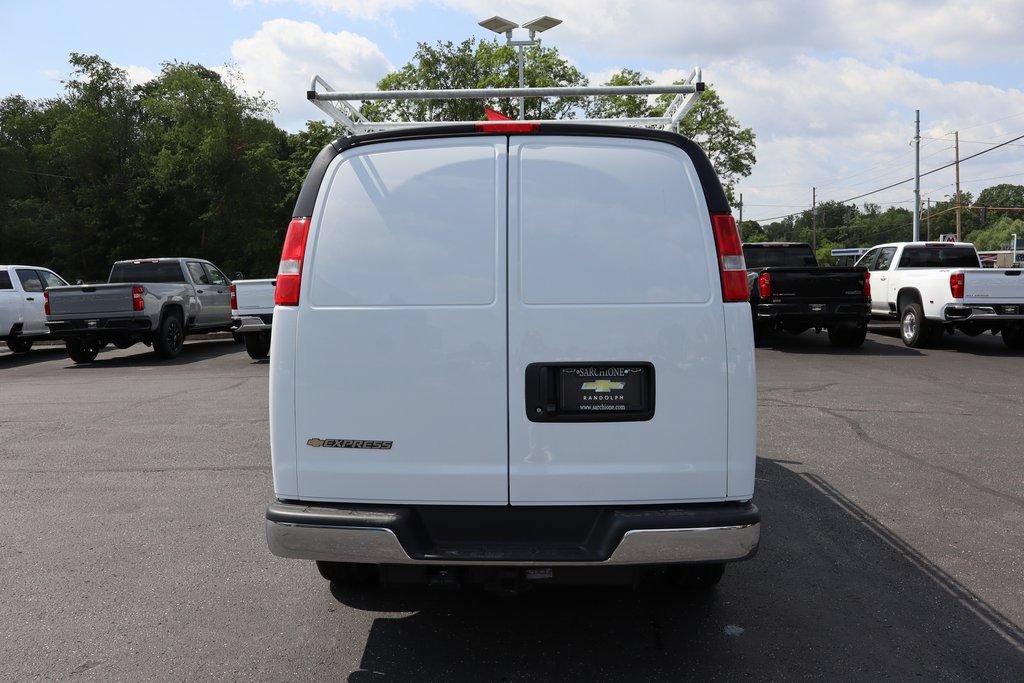New 2025 Chevrolet Express 2500 w/ Driver Convenience Package RWD image 23
