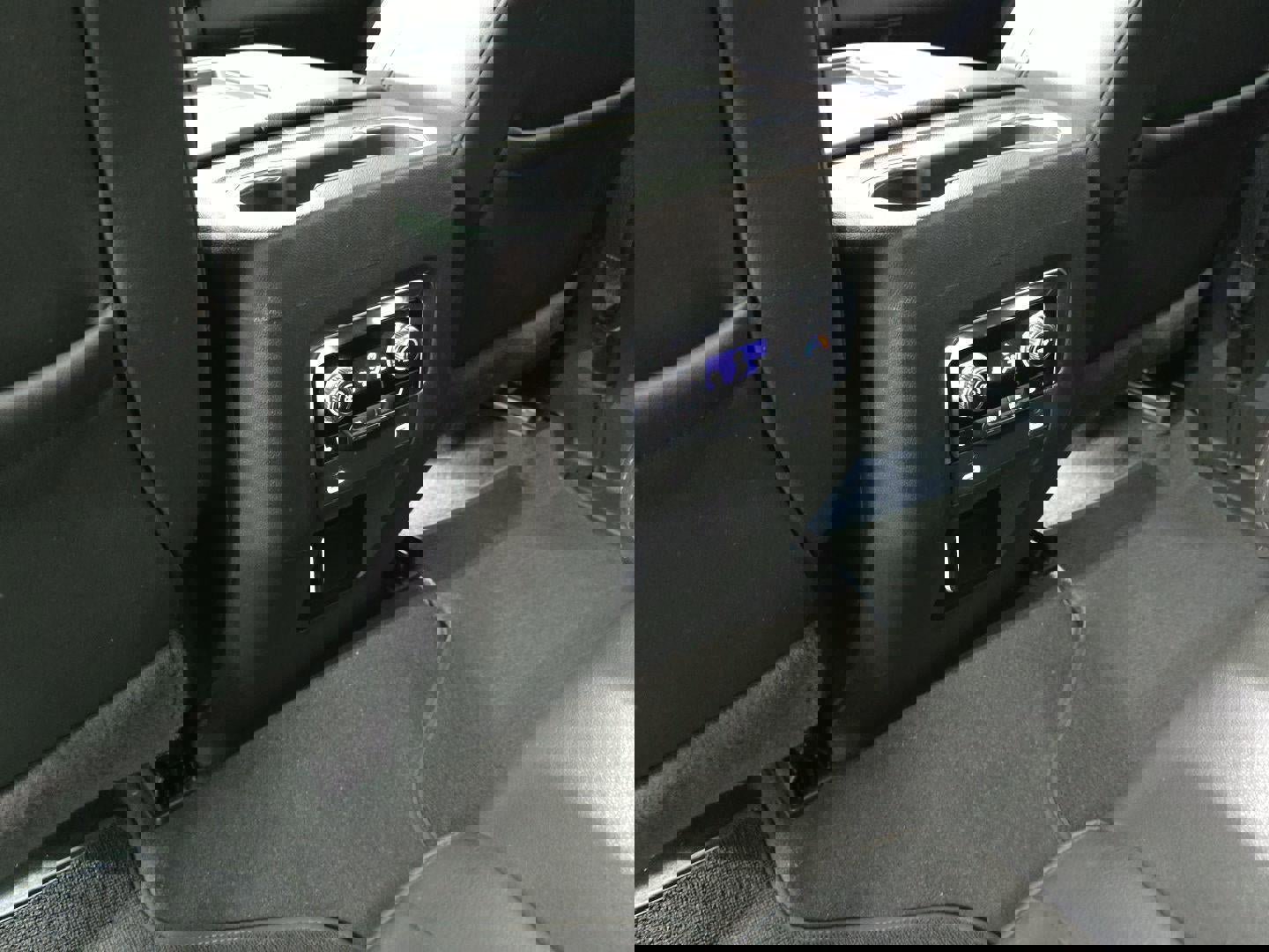 Used 2024 GMC Yukon AT4 image 16