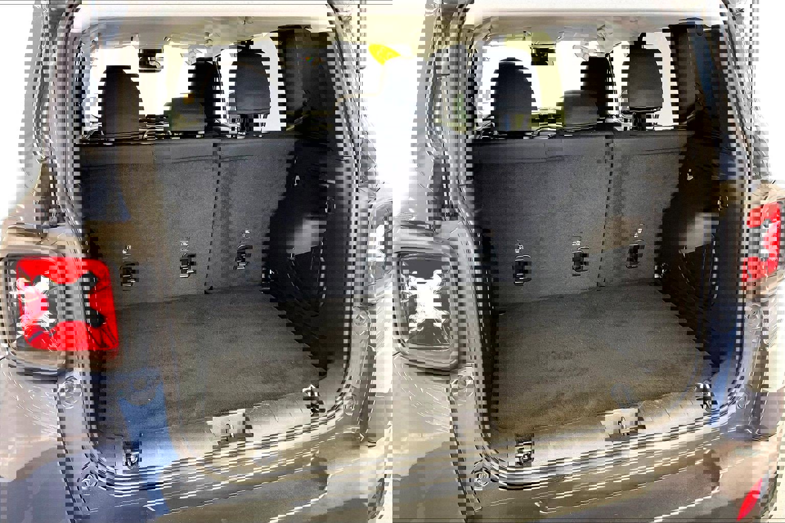 Certified 2023 Jeep Renegade Latitude image 27