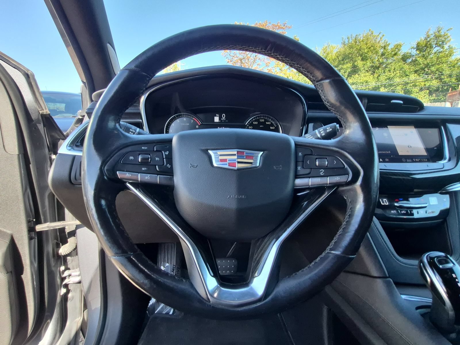 Used 2020 Cadillac XT6 Premium Luxury AWD/4WD image 23