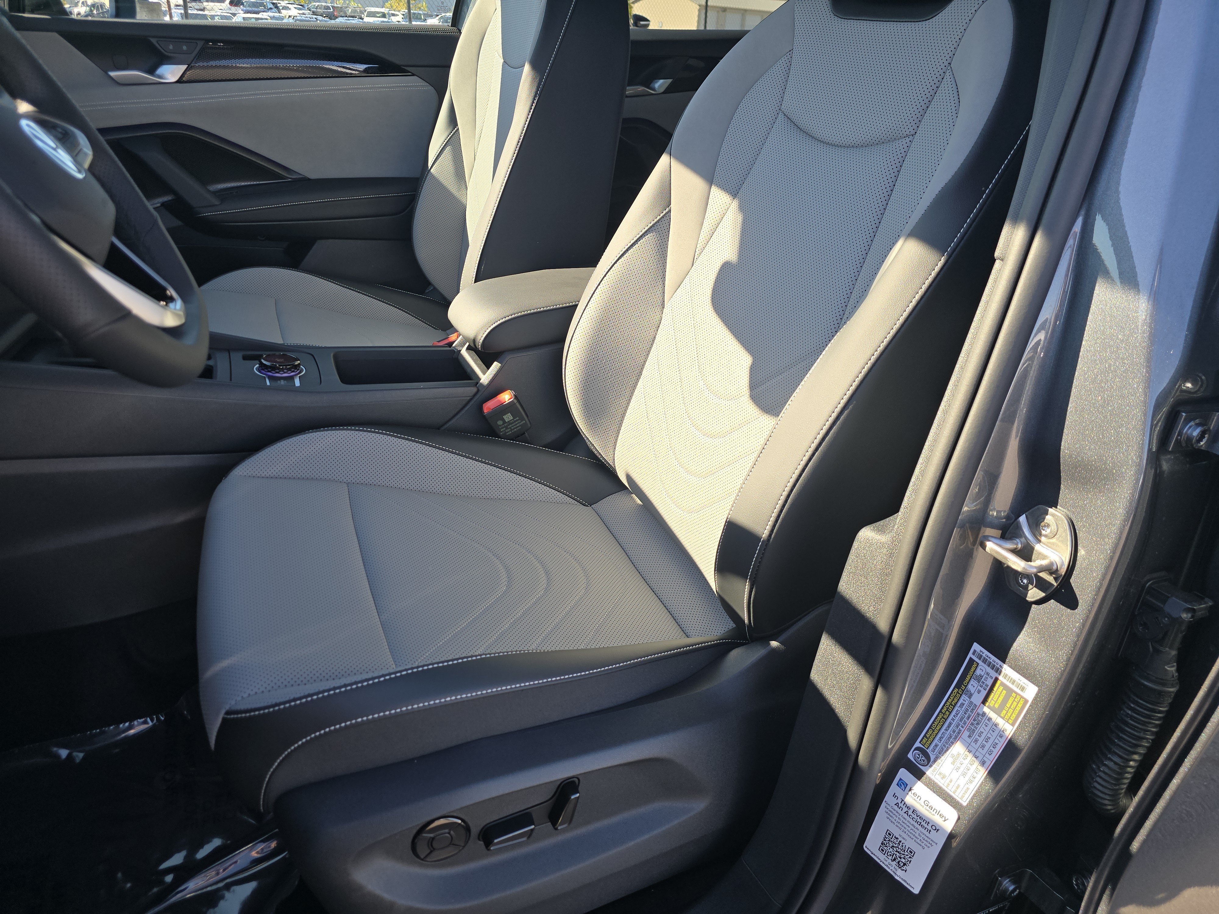 New 2026 Volkswagen Tiguan SE R-Line AWD/4WD image 20