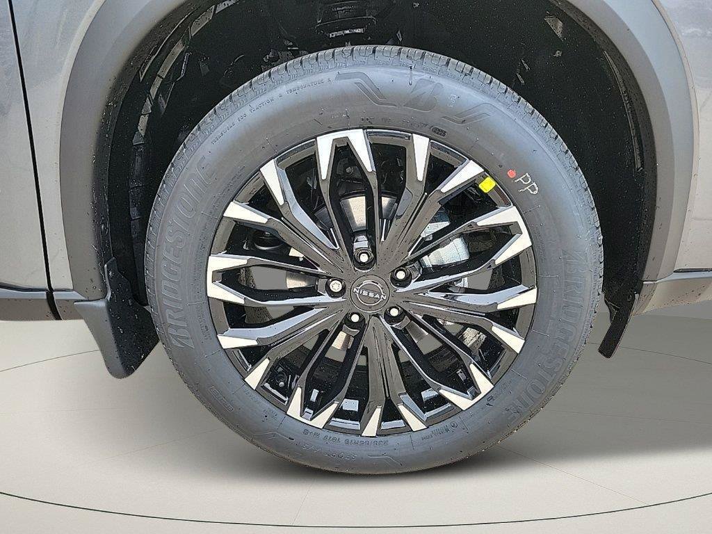 New 2026 Nissan Rogue Dark Armor AWD/4WD image 9
