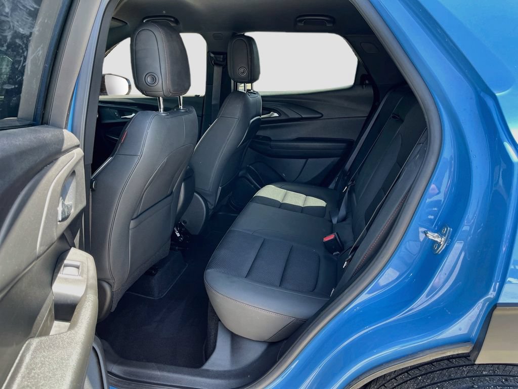 Used 2023 Chevrolet TrailBlazer RS FWD image 23