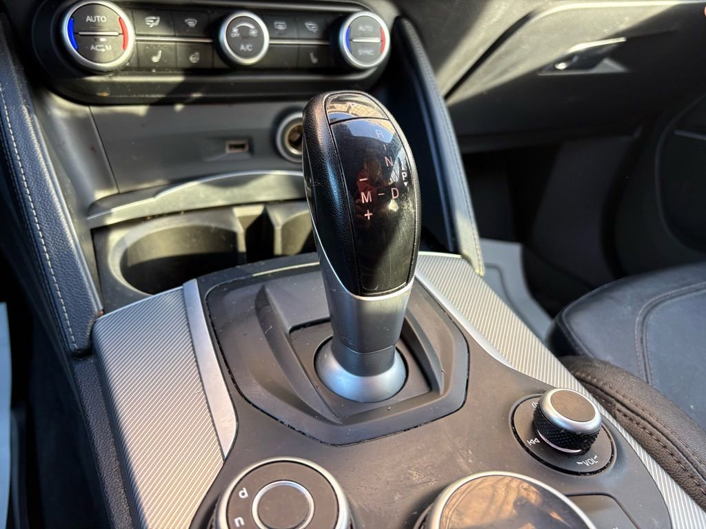 Used 2018 Alfa Romeo Stelvio Ti Sport image 40