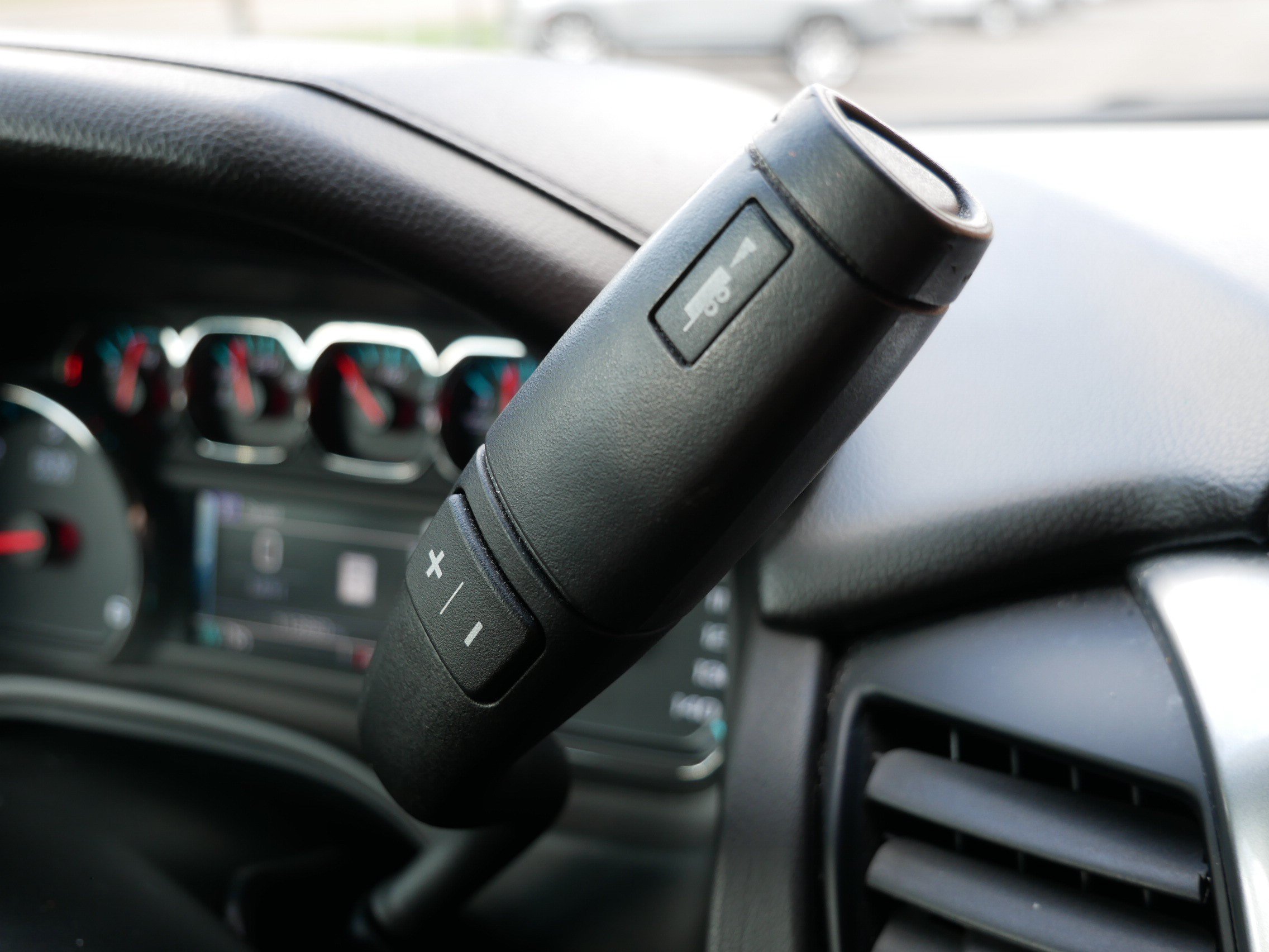 Used 2019 Chevrolet Tahoe LT AWD/4WD image 23