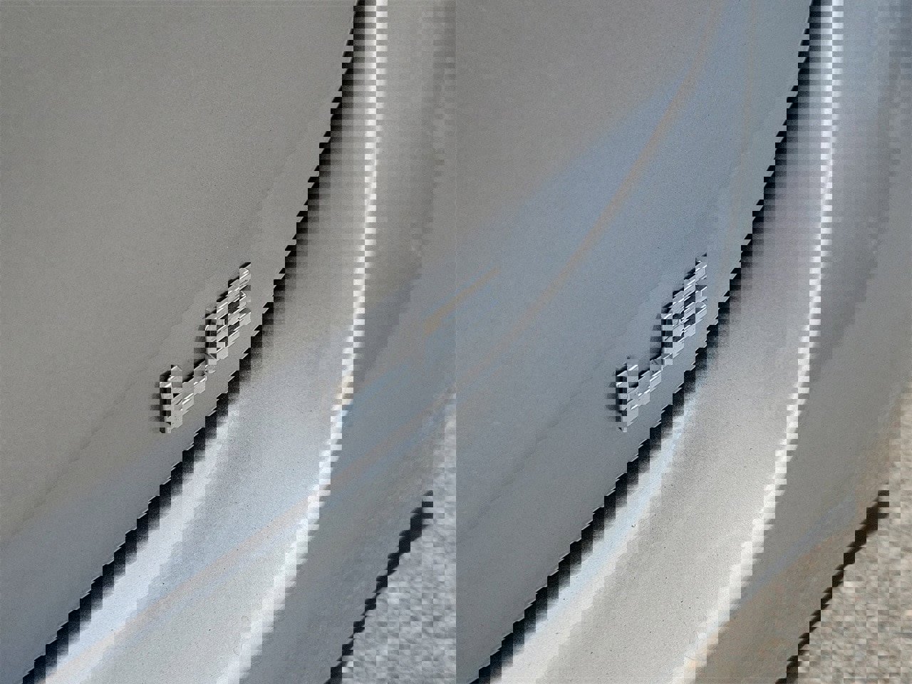 Used 2023 Toyota Highlander LE image 7