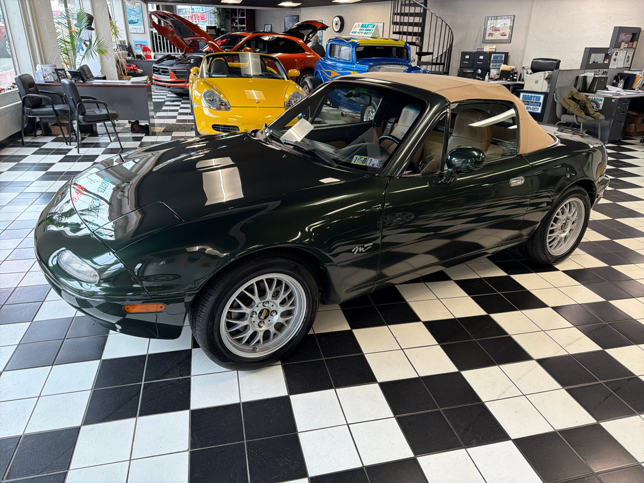 Used 1997 MAZDA MX-5 Miata M-Edition image 1
