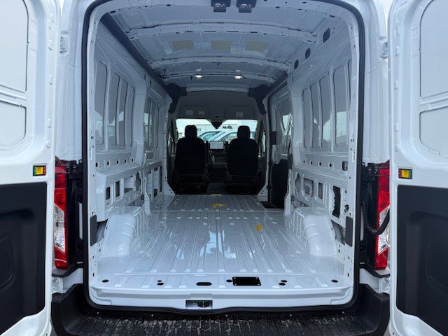 New 2026 Ford Transit 250 148 Medium Roof RWD image 10
