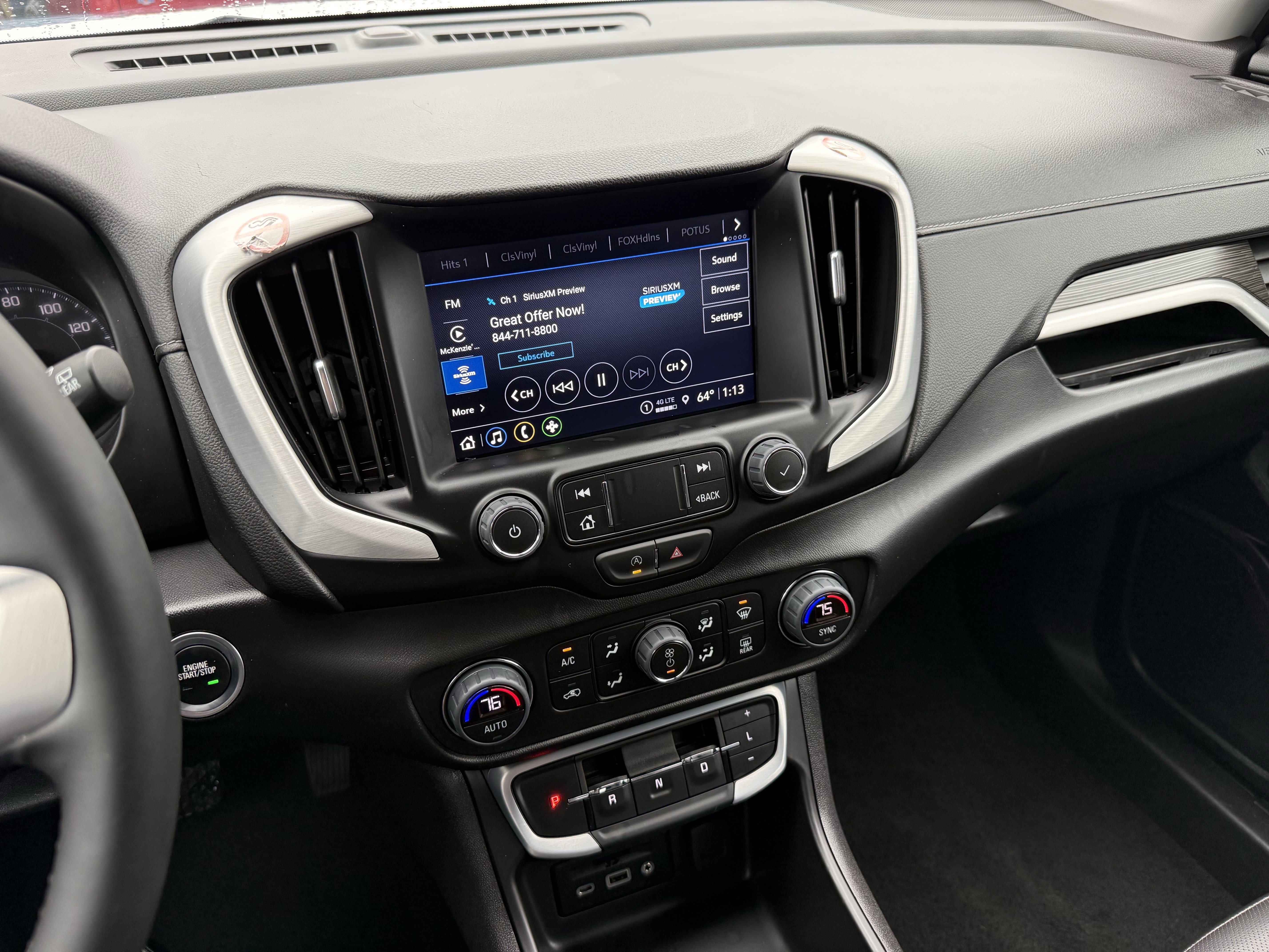 Used 2024 GMC Terrain SLT image 19