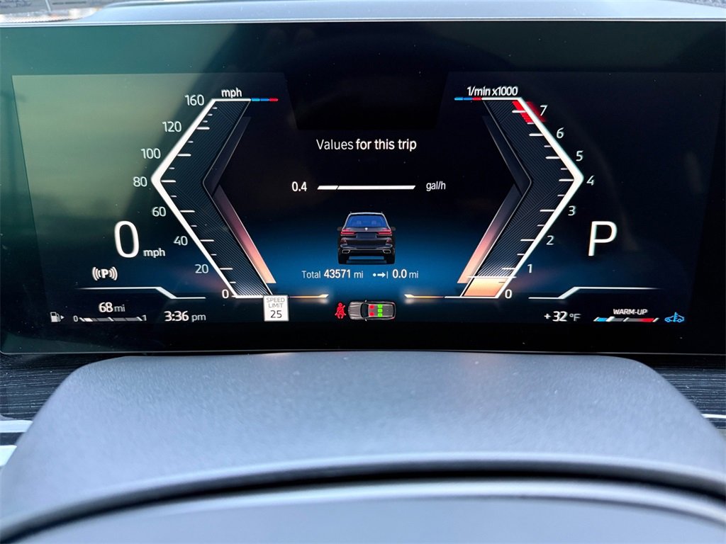 Certified 2023 BMW X7 xDrive40i w/ Executive Package image 19