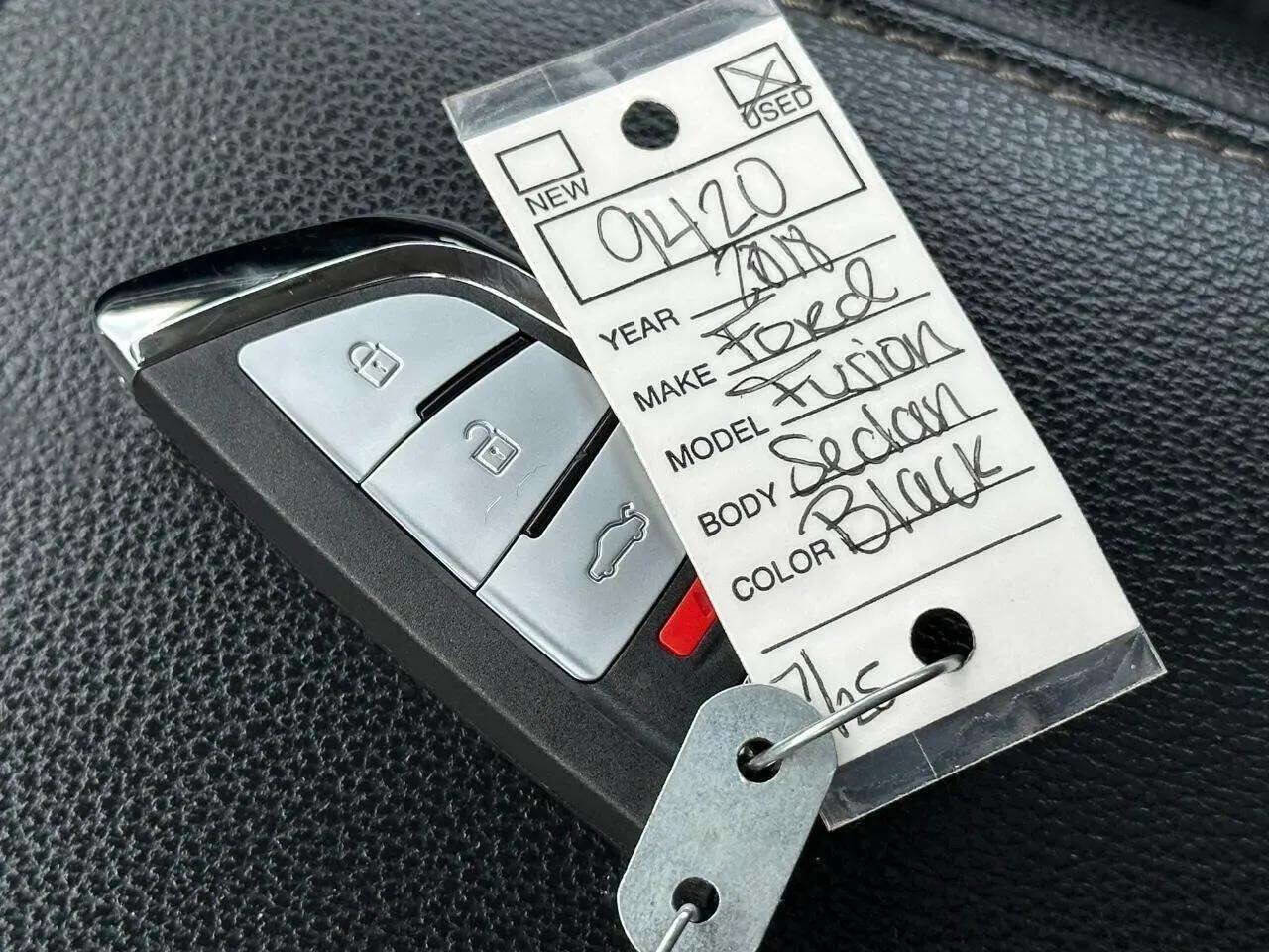 Used 2018 Ford Fusion SE image 39