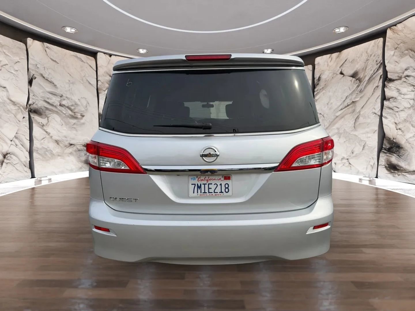 Used 2016 Nissan Quest SV FWD image 7
