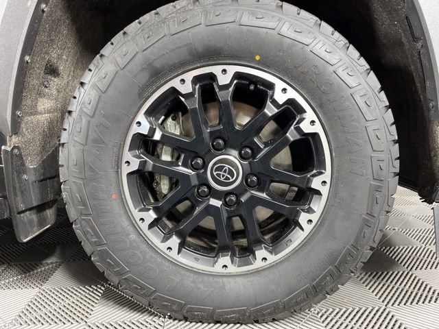 Used 2023 Toyota Sequoia Limited w/ TRD Off-Road Package image 15