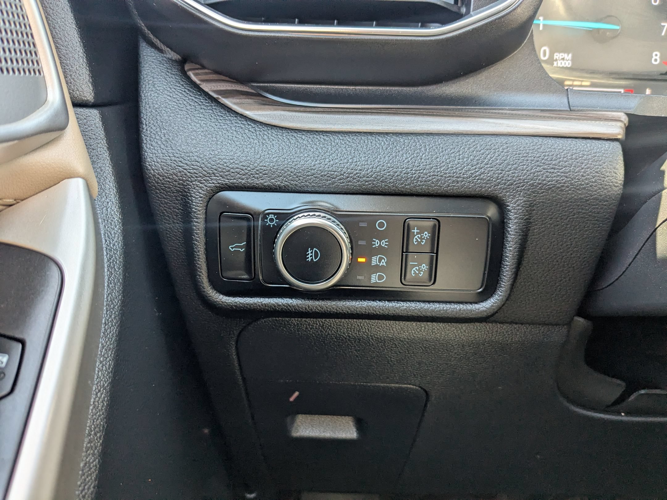 Used 2023 Ford Explorer Limited RWD image 21