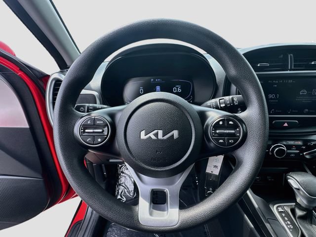 Used 2023 Kia Soul LX w/ LX Technology Package FWD image 14
