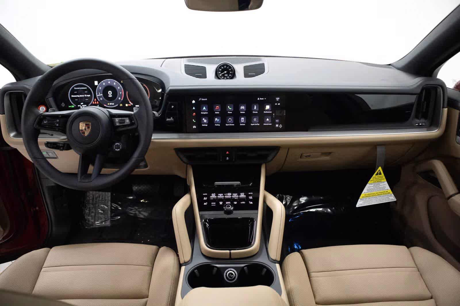 Certified 2025 Porsche Cayenne Coupe image 13