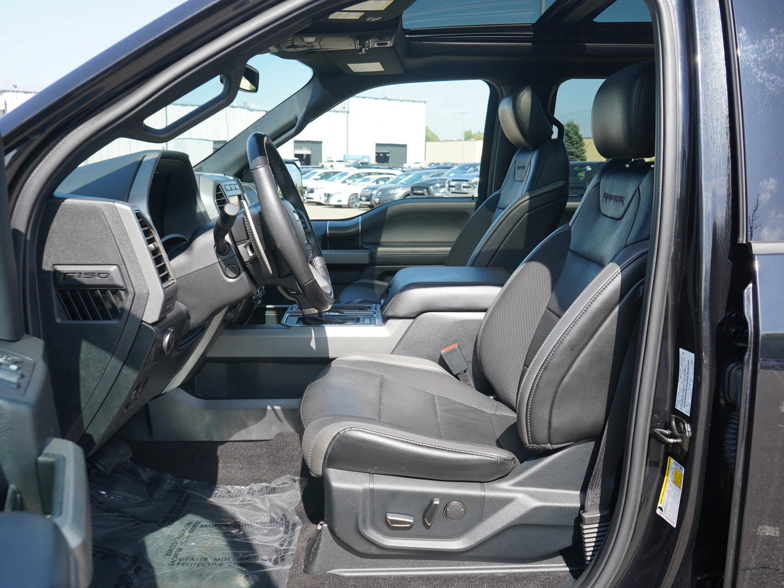 Used 2020 Ford F150 Raptor w/ Equipment Group 802A Luxury AWD/4WD image 20