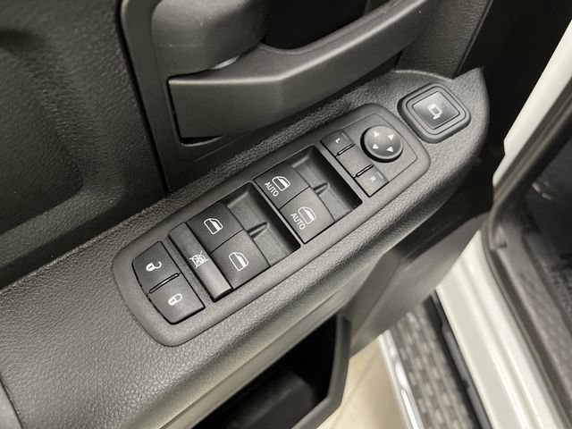 Used 2024 RAM 2500 Tradesman w/ Chrome Appearance Group image 27