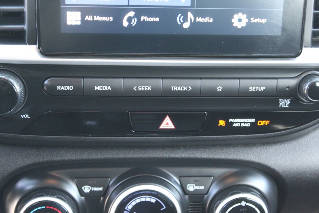 Used 2025 Hyundai Venue SEL FWD image 23