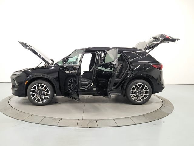 Used 2025 Chevrolet Blazer RS AWD/4WD image 12