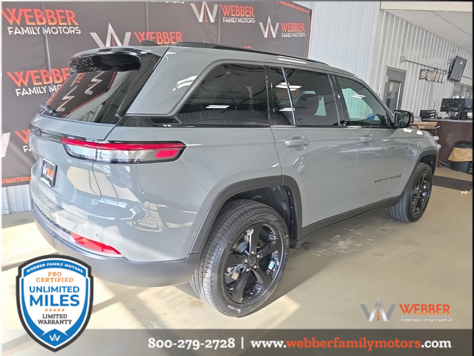 New 2027 Jeep Grand Cherokee Limited AWD/4WD image 4