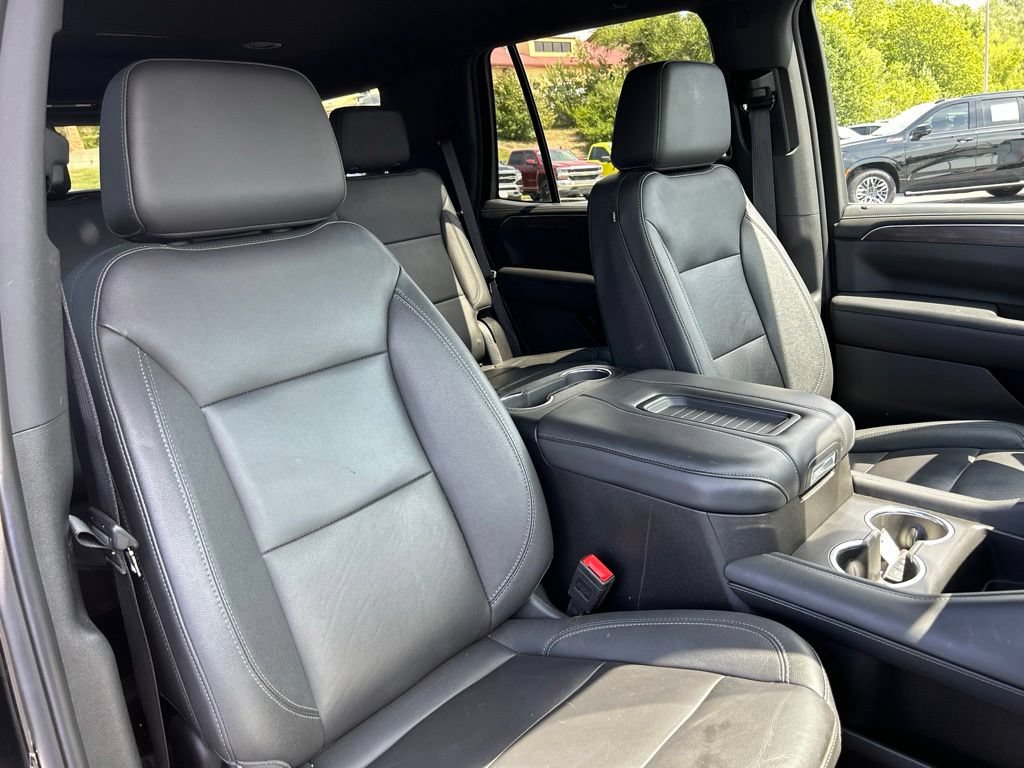 Used 2024 Chevrolet Tahoe LT w/ Luxury Package AWD/4WD image 43