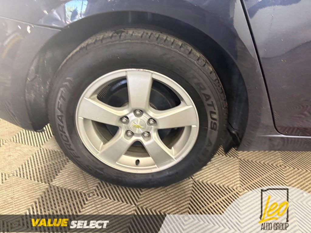 Used 2015 Chevrolet Cruze LT FWD image 20