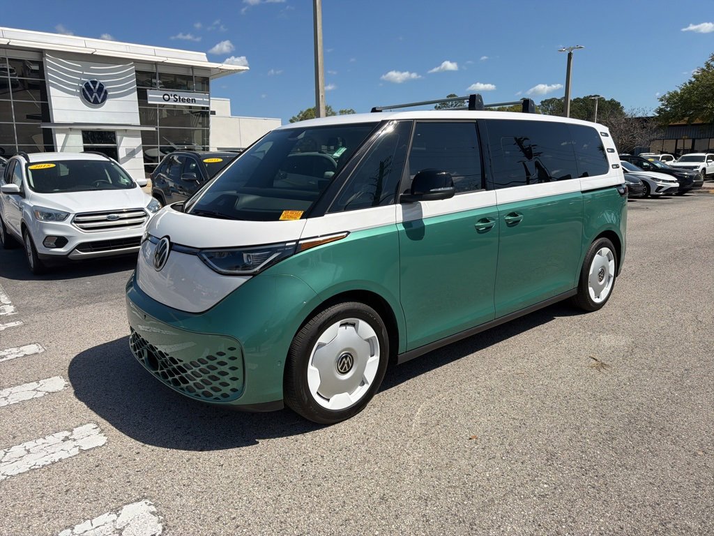 Used 2025 Volkswagen ID. Buzz 1st Edition image 16