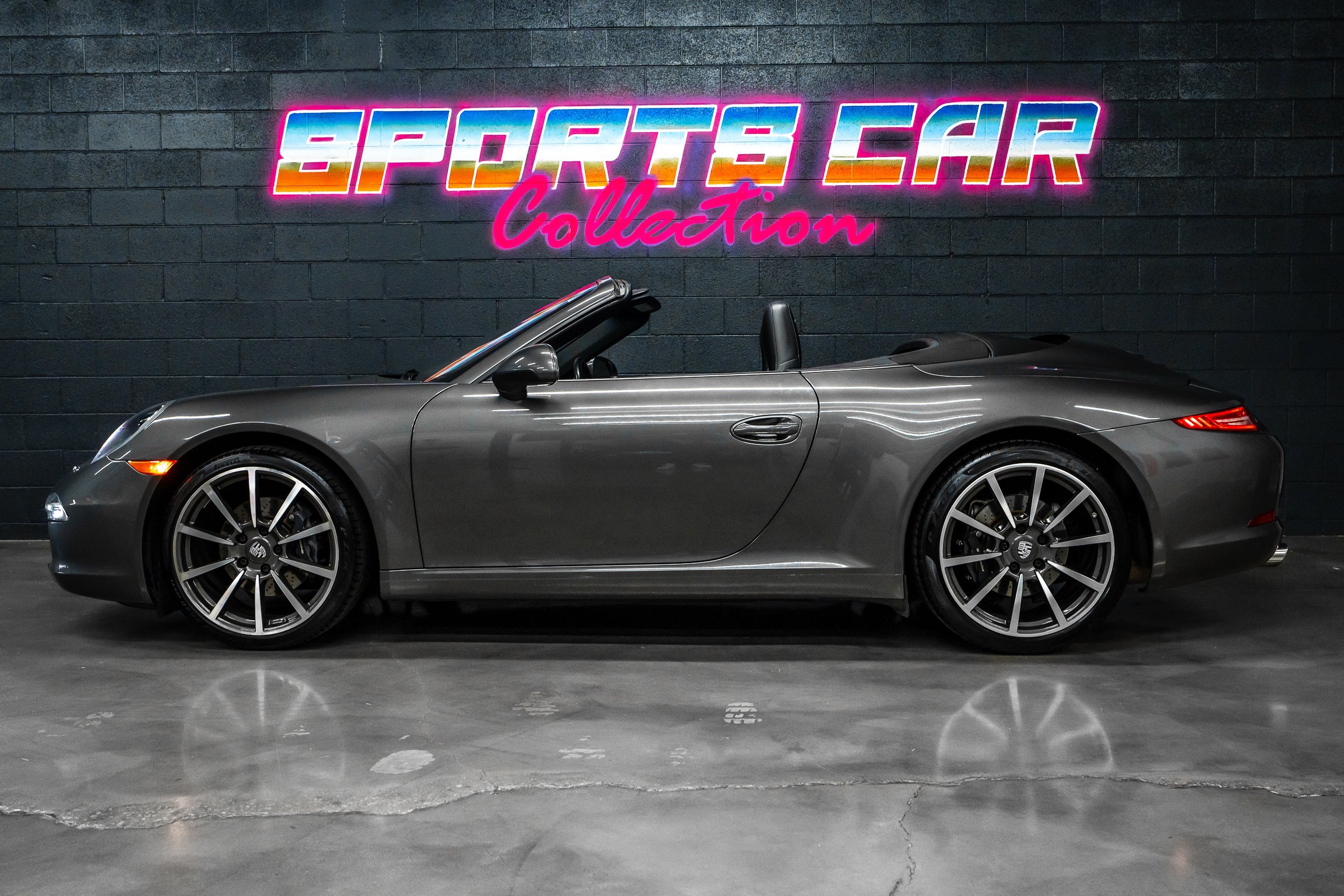 Used 2013 Porsche 911 Carrera RWD image 3