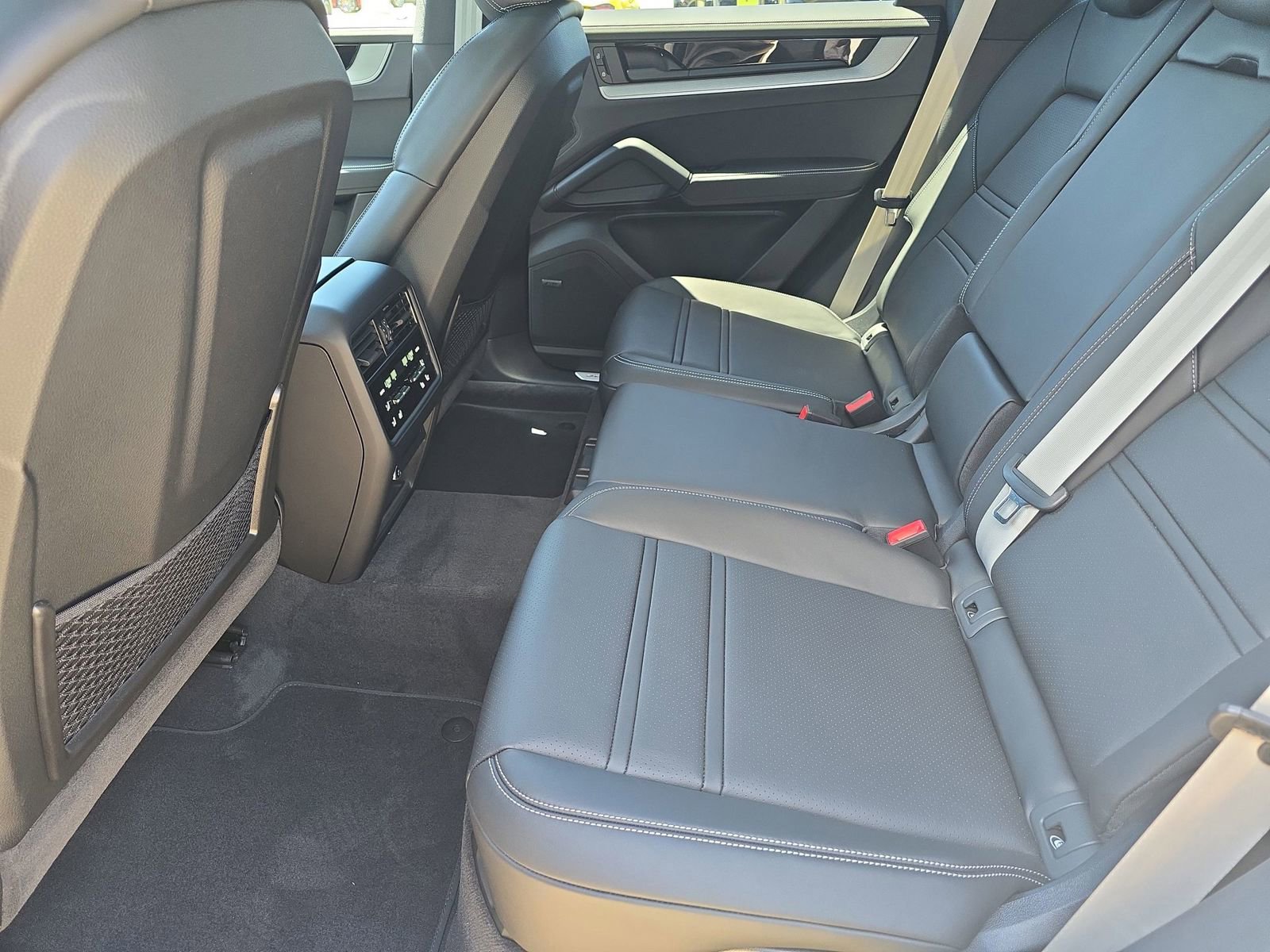 New 2026 Porsche Cayenne S AWD/4WD image 19