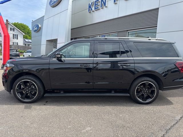 Used 2022 Ford Expedition Max Limited w/ Equipment Group 303A AWD/4WD image 9