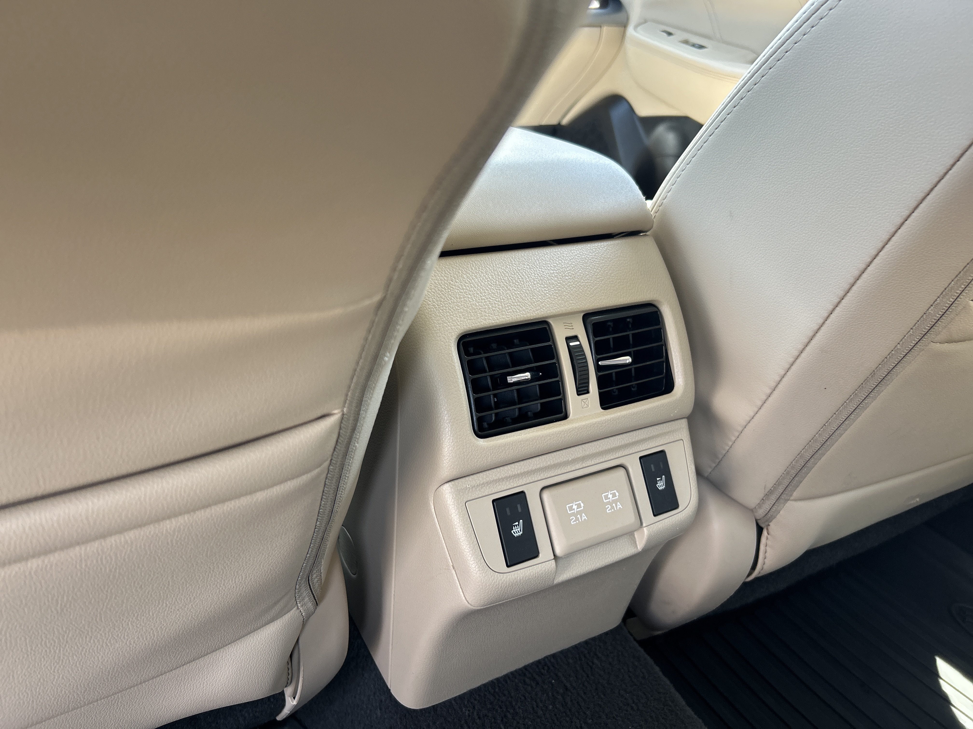 Used 2019 Subaru Outback 2.5i Limited AWD/4WD image 35