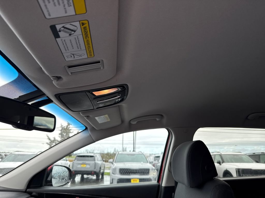 Used 2017 Kia Sorento LX w/ LX Convenience Package image 21